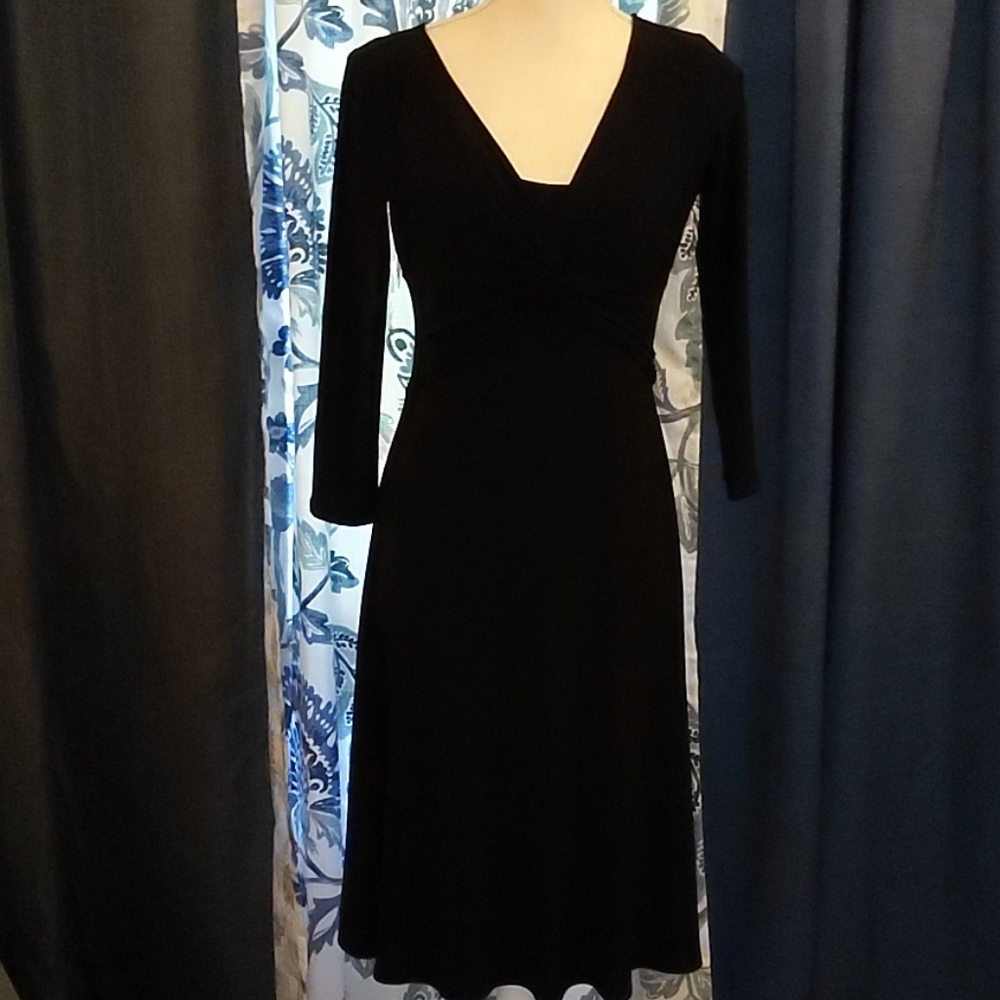 Beautiful black Chaps half/elbow sleeve dress, EXCELLENT CONDITION, petite small